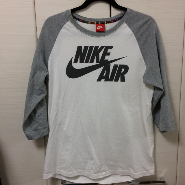 NIKE(ナイキ)のナイキ ラグランTシャツ グレーブラック Lサイズ 七分袖 メンズのトップス(Tシャツ/カットソー(七分/長袖))の商品写真