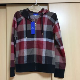 バーバリーブルーレーベル(BURBERRY BLUE LABEL)の今期ブルーレーベルクレストブリッジパーカー38(パーカー)