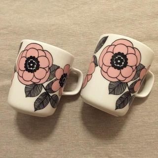 マリメッコ(marimekko)のKESTIT　ピンク　マグカップ(グラス/カップ)