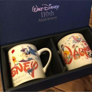 ディズニー(Disney)の【レア‼︎新品】110thディズニーペアマグカップ(グラス/カップ)