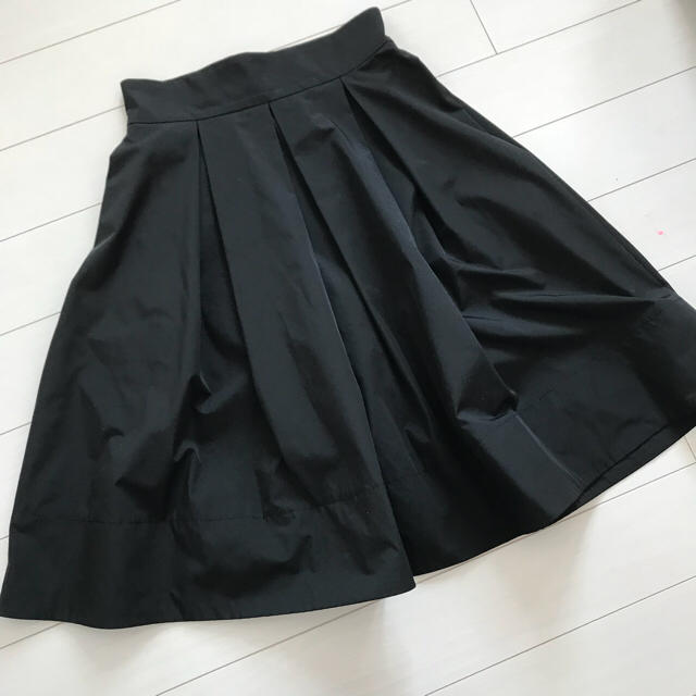 FOXEY(フォクシー)の美品 ブラック フォクシー 38 レディースのスカート(ひざ丈スカート)の商品写真