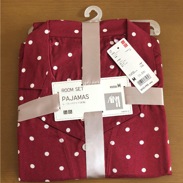 UNIQLO(ユニクロ)の新品♡長袖レーヨンパジャマM♡ユニクロ♡レッド レディースのルームウェア/パジャマ(ルームウェア)の商品写真