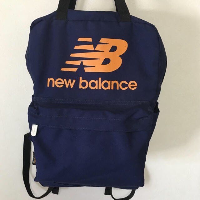 New Balance(ニューバランス)のニューバランス リュック ネイビー レディースのバッグ(リュック/バックパック)の商品写真