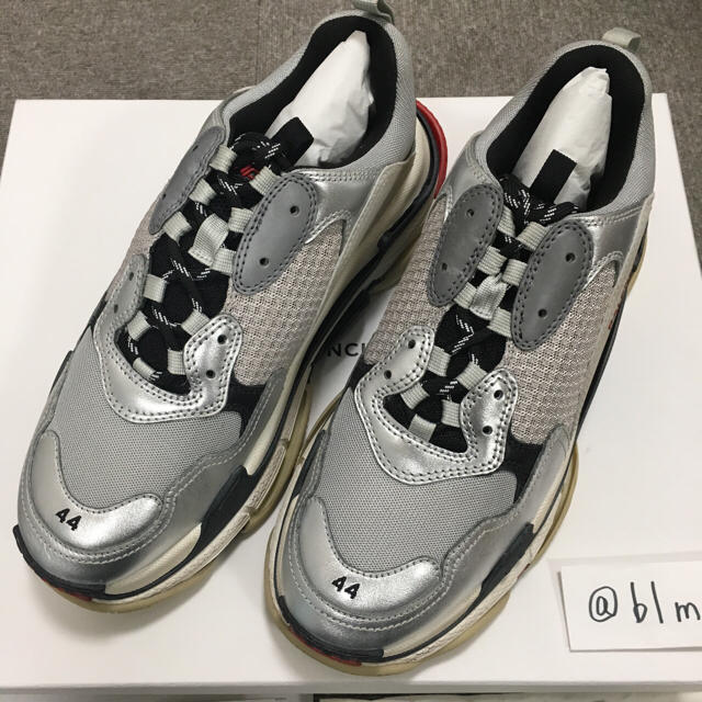 Balenciaga(バレンシアガ)の最安 44 BALENCIAGA Triple S Silver Red メンズの靴/シューズ(スニーカー)の商品写真