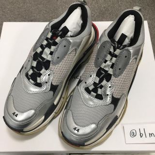 バレンシアガ(Balenciaga)の最安 44 BALENCIAGA Triple S Silver Red(スニーカー)