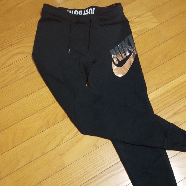 NIKE(ナイキ)のNIKE　スウェットパンツ レディースのパンツ(その他)の商品写真