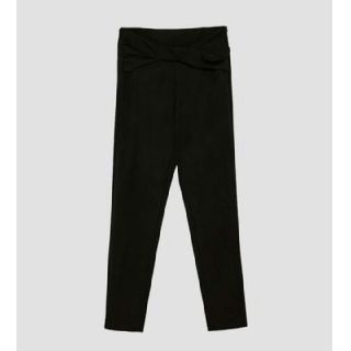 ザラ(ZARA)の新品 ZARA フェイクレザー レギンス L(レギンス/スパッツ)