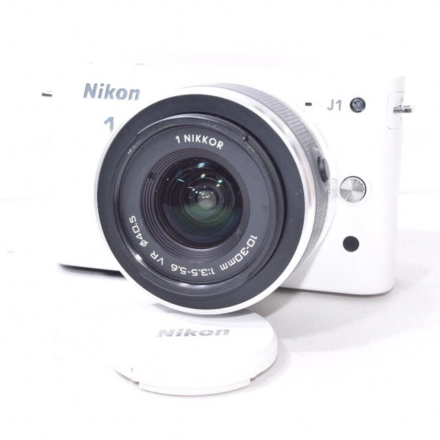 ☘☘かわいいニコン♪☘☘Nikon ミラーレス一眼カメラ J1ミラーレス一眼