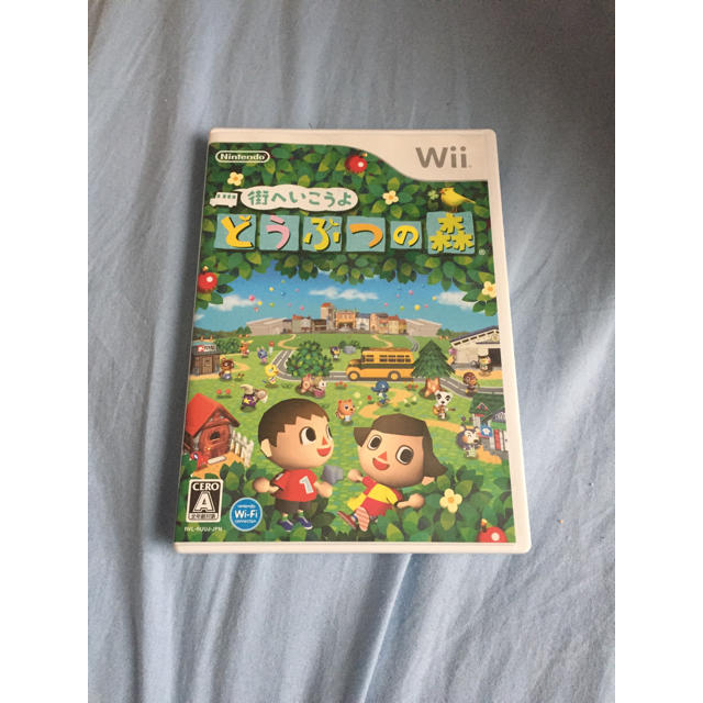 Wii(ウィー)の【任天堂】街へいこうよどうぶつの森 エンタメ/ホビーのゲームソフト/ゲーム機本体(家庭用ゲームソフト)の商品写真