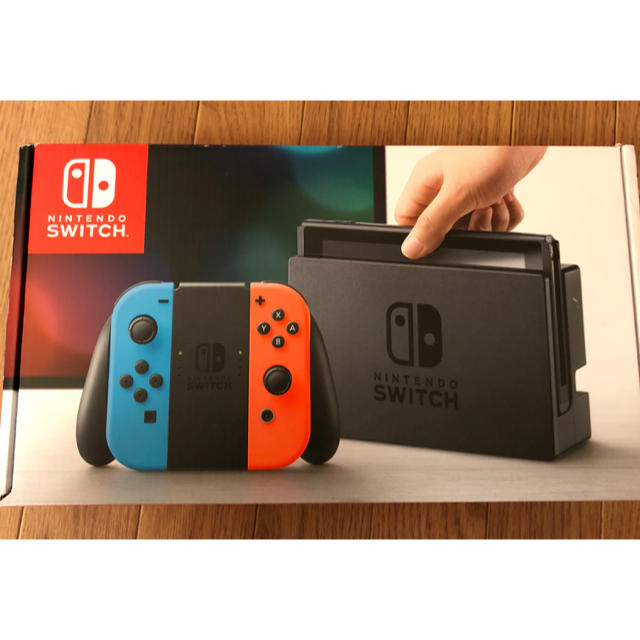 Nintendo Switch(ニンテンドースイッチ)の【任天堂スイッチ 本体 中古 スタンド付き 送料込み早い者勝ち！】 エンタメ/ホビーのゲームソフト/ゲーム機本体(家庭用ゲーム機本体)の商品写真