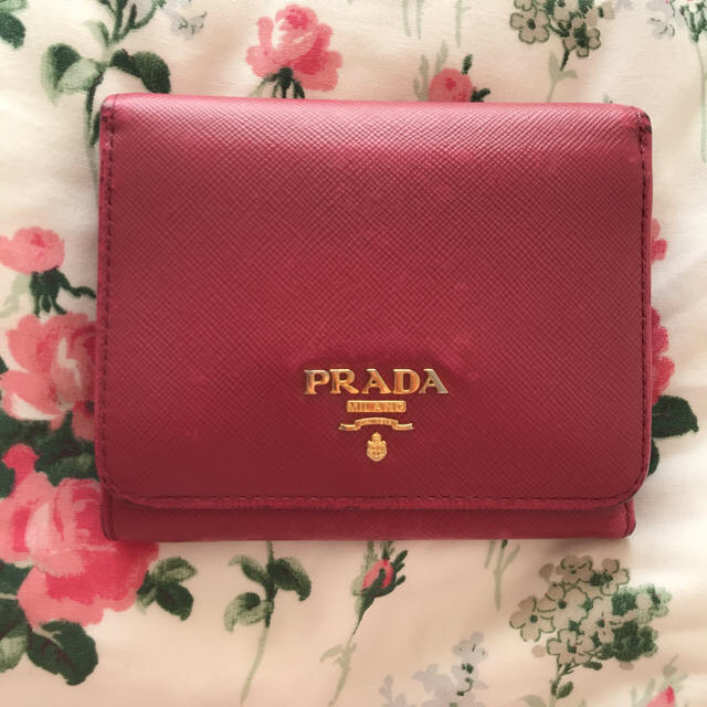 PRADA(プラダ)のプラダ 三つ折り財布 レディースのファッション小物(財布)の商品写真