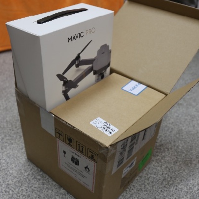 値段下げ 未開封新品 DJI MAVIC Pro Fly More Combo