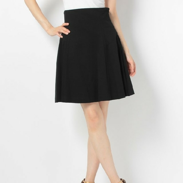 UNIVERVAL MUSE(ユニバーバルミューズ)の💜新品未着用💜ユニバーバルミューズ ジャージー素材フレアスカート ブラック レディースのスカート(ひざ丈スカート)の商品写真