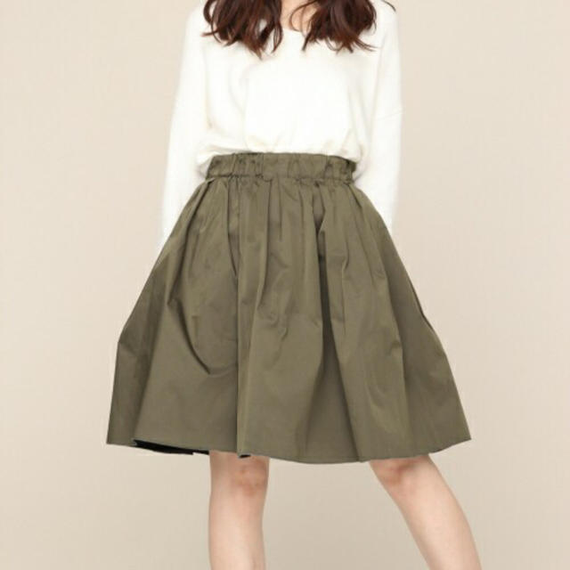 BLISS POINT(ブリスポイント)のBLISS POINT リバーシブルメモリーサテンGスカート レディースのスカート(ひざ丈スカート)の商品写真