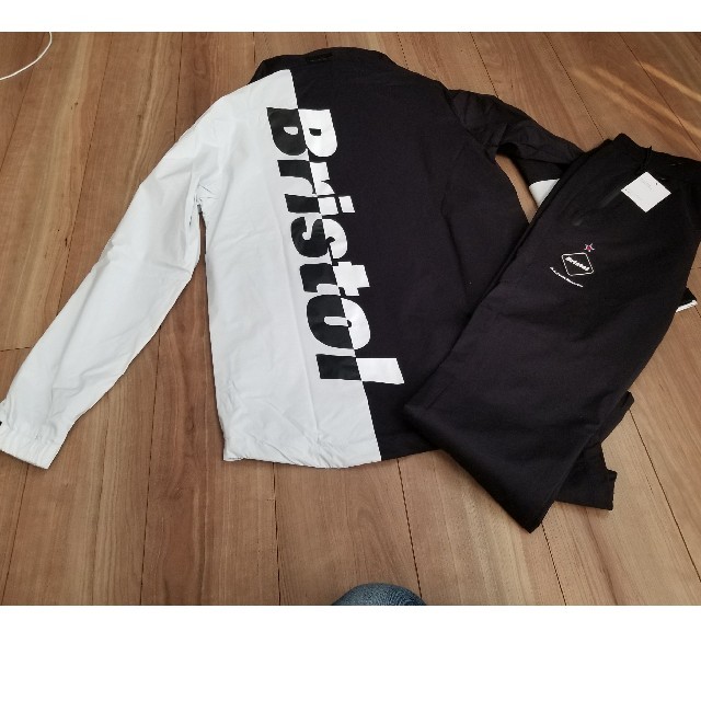 F.C.R.B. - ブリストル セットアップ 定価以下 即日発送の通販 F.C.R.B. - ブリストル セットアップ 定価以下 即日発送の通販