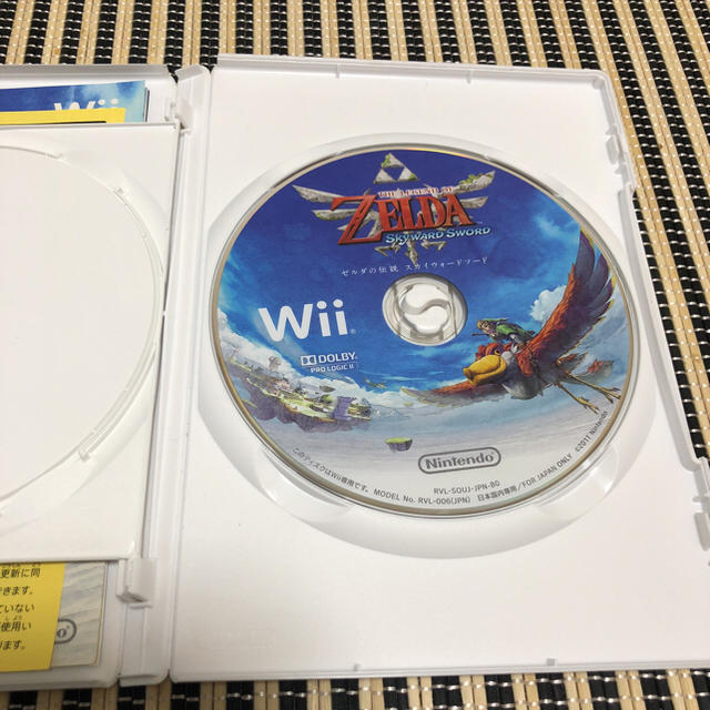 Wii(ウィー)のWii ゼルダの伝説  スカイウォーソード  スペシャルCD付 エンタメ/ホビーのゲームソフト/ゲーム機本体(家庭用ゲームソフト)の商品写真