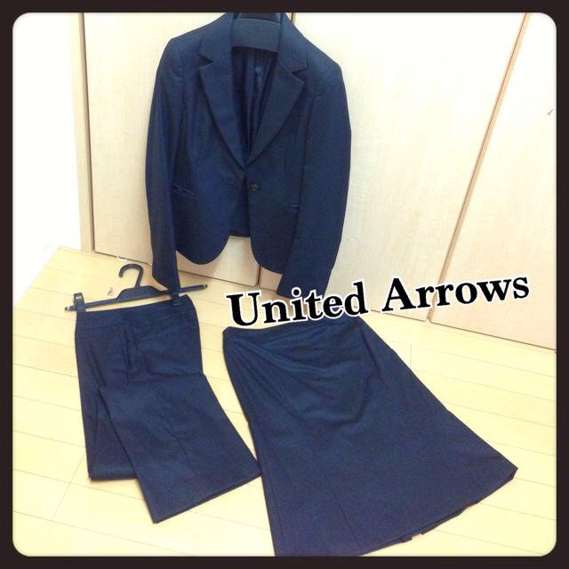 UNITED ARROWS(ユナイテッドアローズ)のユナイテッドアローズ★スーツ3点セット レディースのフォーマル/ドレス(スーツ)の商品写真