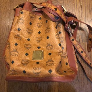 エムシーエム(MCM)のMCM 巾着 ショルダーバッグ(ショルダーバッグ)