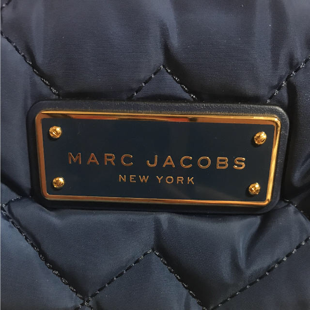 MARC JACOBS(マークジェイコブス)のabu様 お値下げ！Marc Jacobs ポーチ 新品未使用 レディースのファッション小物(ポーチ)の商品写真