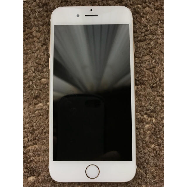 Apple(アップル)のiPhone 6 64GB docomo GOLD スマホ/家電/カメラのスマートフォン/携帯電話(スマートフォン本体)の商品写真