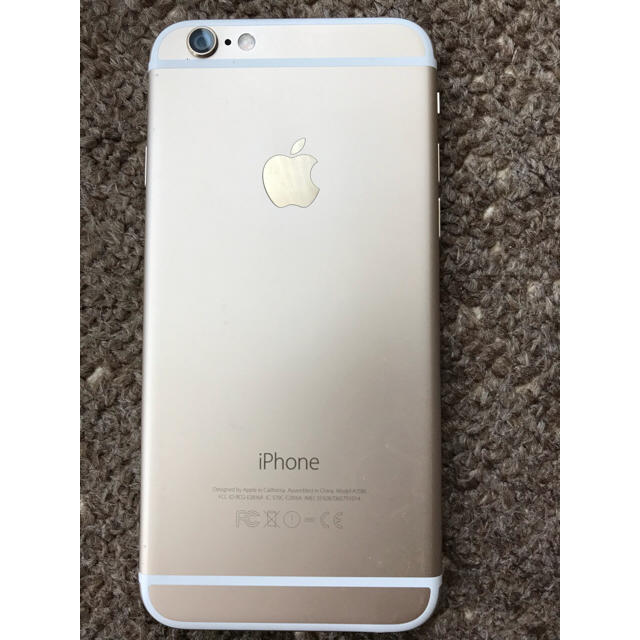 Apple(アップル)のiPhone 6 64GB docomo GOLD スマホ/家電/カメラのスマートフォン/携帯電話(スマートフォン本体)の商品写真