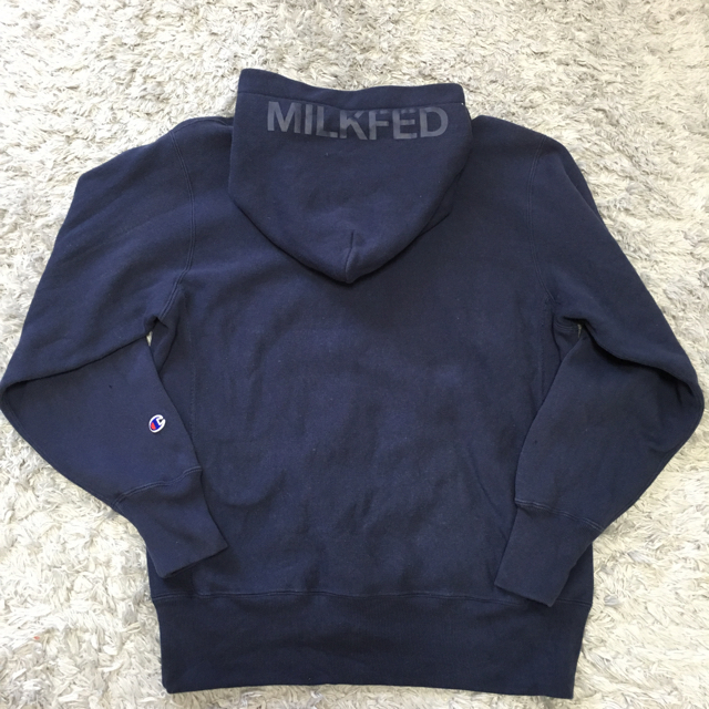 MILKFED.(ミルクフェド)のミルクフェド  ネイビー パーカー milkfed  レディースのトップス(パーカー)の商品写真