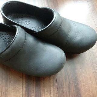 ダンスコ(dansko)の再値下げしました。ダンスコ　プロフェッショナル(ローファー/革靴)