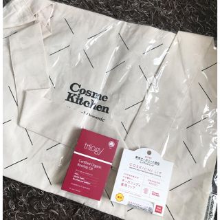 コスメキッチン(Cosme Kitchen)の【新品】コスメキッチン トリオロジー リップ バッグ(その他)