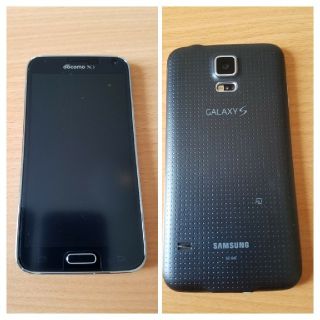 サムスン(SAMSUNG)のdocomo GALAXY S5　SC-04F 本体 ブラック(スマートフォン本体)