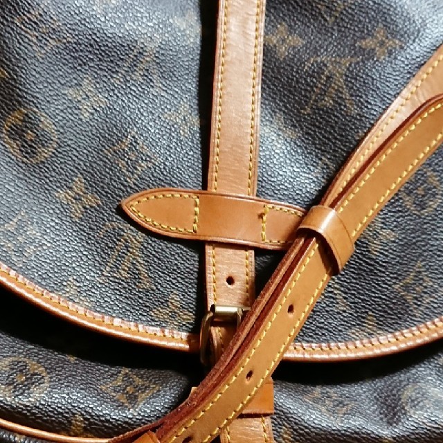 LOUIS VUITTON(ルイヴィトン)のルイヴィトン ソミュール ショルダーバッグ Louis Vuitton レディースのバッグ(ショルダーバッグ)の商品写真