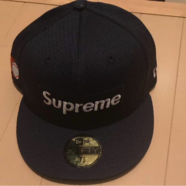 Supreme(シュプリーム)の18ss supreme newera キャップ メンズの帽子(キャップ)の商品写真