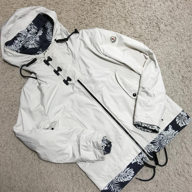 MONCLER(モンクレール)の値下げしました！モンクレール ナイロン ブルゾン パーカー 美品 メンズのジャケット/アウター(ブルゾン)の商品写真