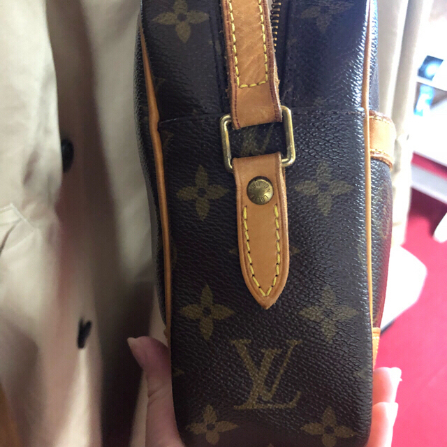 LOUIS VUITTON(ルイヴィトン)のベタつき角スレ剥がれ無し♡トロカデロ27♡price down⤵︎ レディースのバッグ(ショルダーバッグ)の商品写真