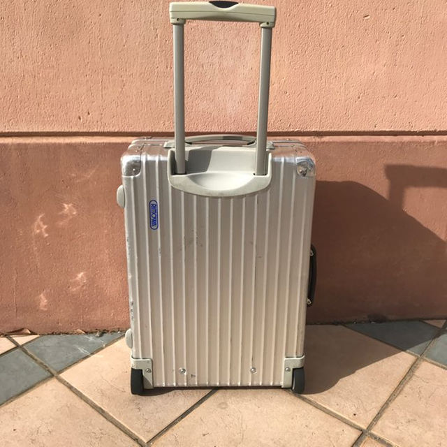 RIMOWA(リモワ)のRIMOWA クラッシックフライト 35L キャビン可能 メンズのバッグ(トラベルバッグ/スーツケース)の商品写真