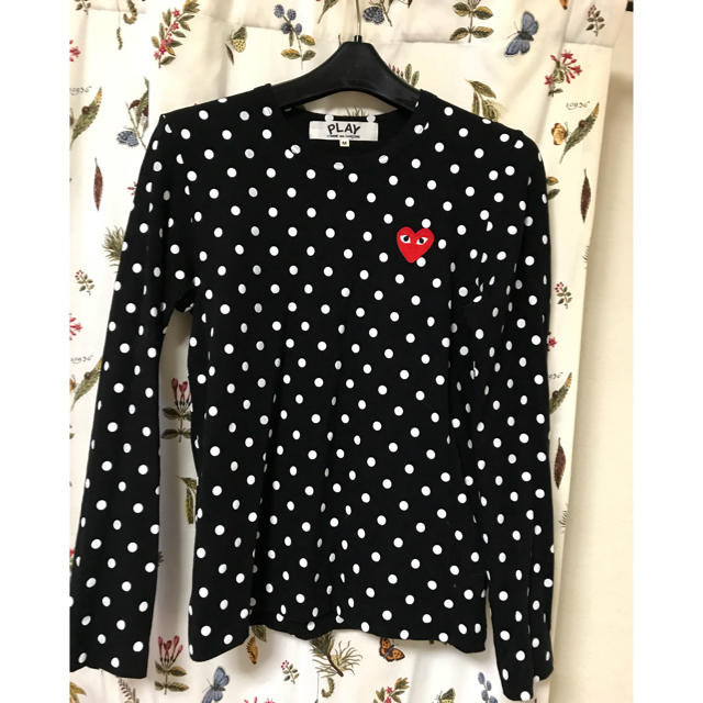 COMME des GARCONS(コムデギャルソン)のお値下げ❗️コムデギャルソン Play ドット柄 ロンT レディースのトップス(Tシャツ(長袖/七分))の商品写真