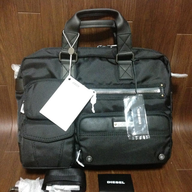 DIESEL(ディーゼル)の新品 ディーゼル diesel ブリーフケース 送料無料 メンズのバッグ(ビジネスバッグ)の商品写真