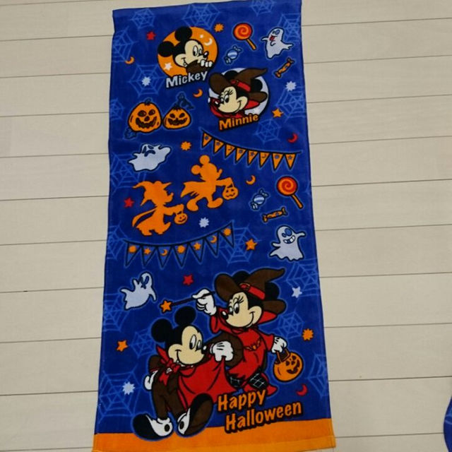 ハロウィン☆ミッキーミニータオル エンタメ/ホビーのアニメグッズ(タオル)の商品写真