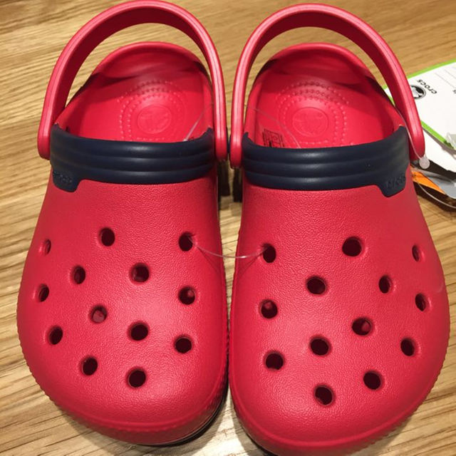 crocs(クロックス)の【新品・未使用】クロックス 17.5㎝ キッズ/ベビー/マタニティのキッズ/ベビー/マタニティ その他(その他)の商品写真