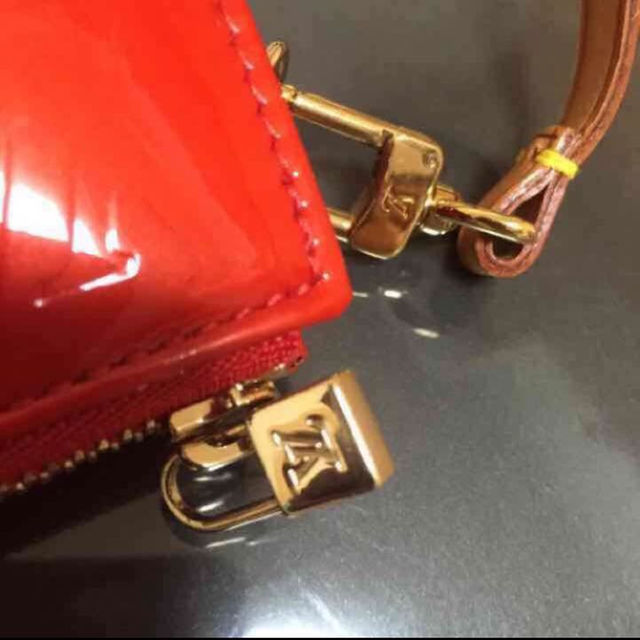 ルイヴィトン LOUIS VUITTON ヴェルニ ポシェット バッグ ルイヴィトン LOUIS VUITTON ヴェルニ ポシェット バッグ