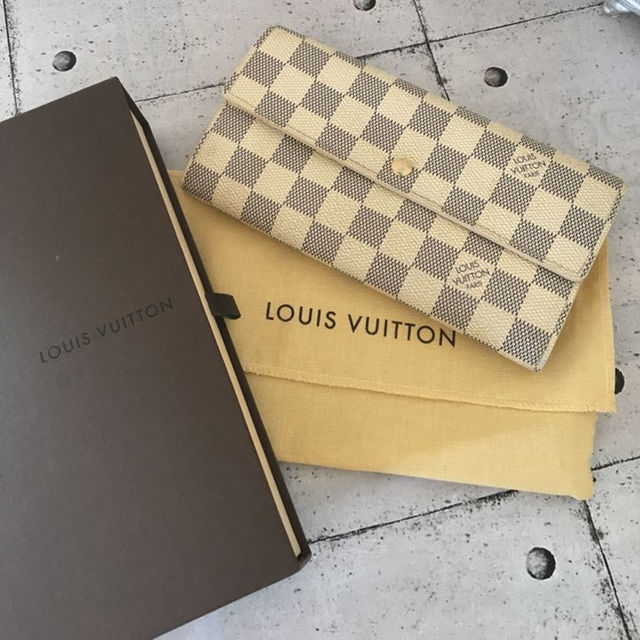 LOUIS VUITTON(ルイヴィトン)のえいえい様専用ルイ・ヴィトン ダミエ アズール長財布 レディースのファッション小物(財布)の商品写真