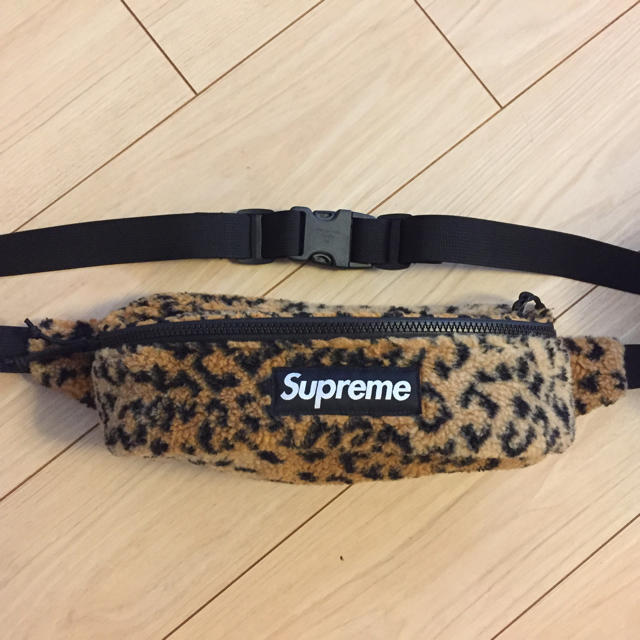 Supreme(シュプリーム)のSKYパパ様専用 Sureme★LEOPARD FLEECE WAIST BAG メンズのバッグ(ショルダーバッグ)の商品写真