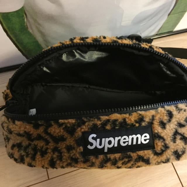 Supreme(シュプリーム)のSKYパパ様専用 Sureme★LEOPARD FLEECE WAIST BAG メンズのバッグ(ショルダーバッグ)の商品写真