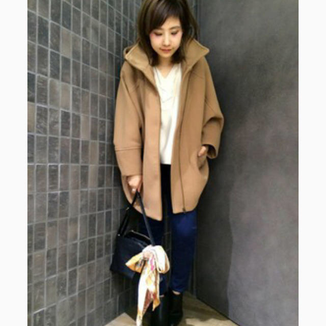 JEANASIS(ジーナシス)のジーナシス フードポンチョコート baronhiroko様 レディースのジャケット/アウター(ロングコート)の商品写真