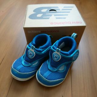 ニューバランス(New Balance)の岡野様専用!ﾆｭｰﾊﾞﾗﾝｽシューズ &hushush長袖2セット(その他)