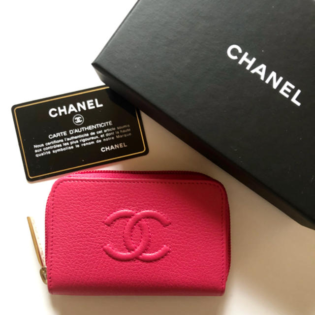 CHANEL(シャネル)の新品•未使用品 ♡ CHANEL コインケース ピンク ♡ レディースのファッション小物(コインケース)の商品写真