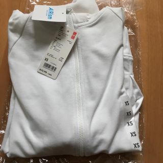 ユニクロ(UNIQLO)のユニクロ エアリズム XS 新品(パーカー)