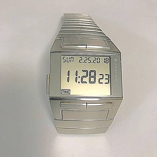 JUNGHANS(ユンハンス)のJUNGHANS MEGA電波時計 メンズの時計(腕時計(デジタル))の商品写真