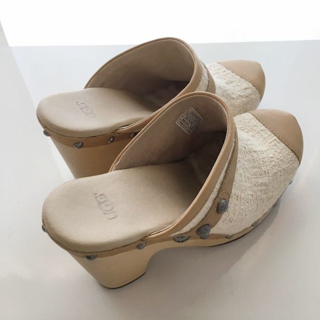 UGG(アグ)のUGG ヒールサンダル レディースの靴/シューズ(サンダル)の商品写真