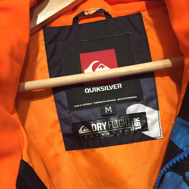 QUIKSILVER(クイックシルバー)のスノボ ウェア 上下セット スポーツ/アウトドアのスノーボード(ウエア/装備)の商品写真