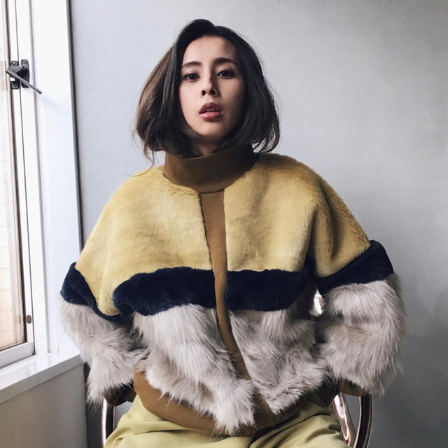 AMERI vintage  FUR COLOR BLOCK SWEAT